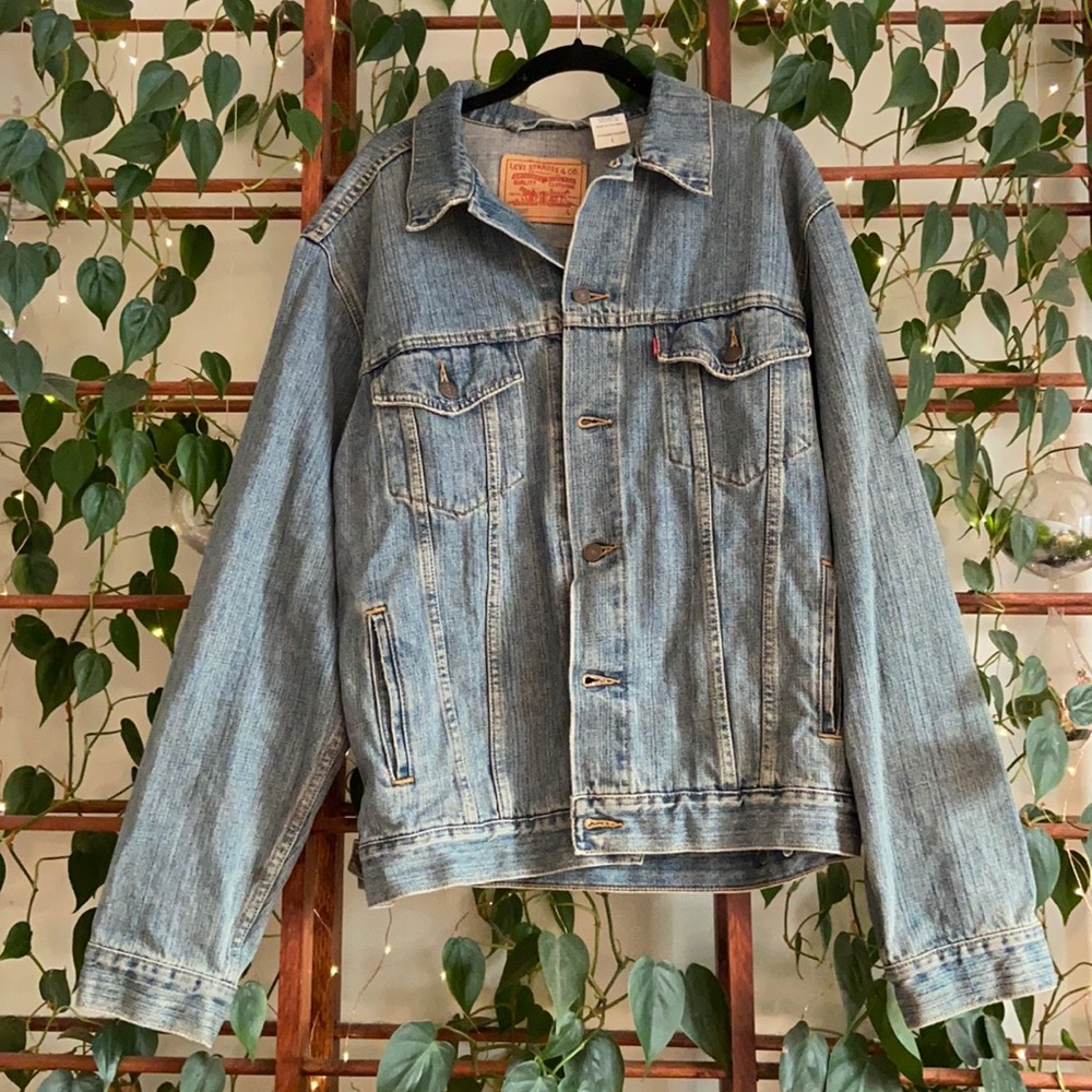 Men’s Levi’s Light Wash Jean Jacket